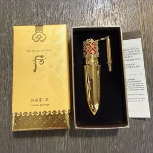 Luxury Korean beauty lipstick in box nwt